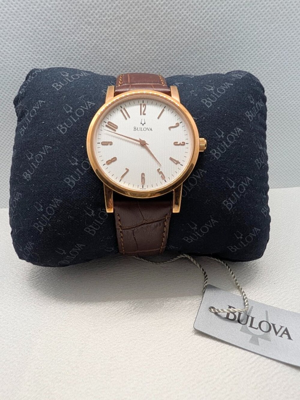 NEW Gentleman's Bulova Watch - Picture 2 of 13